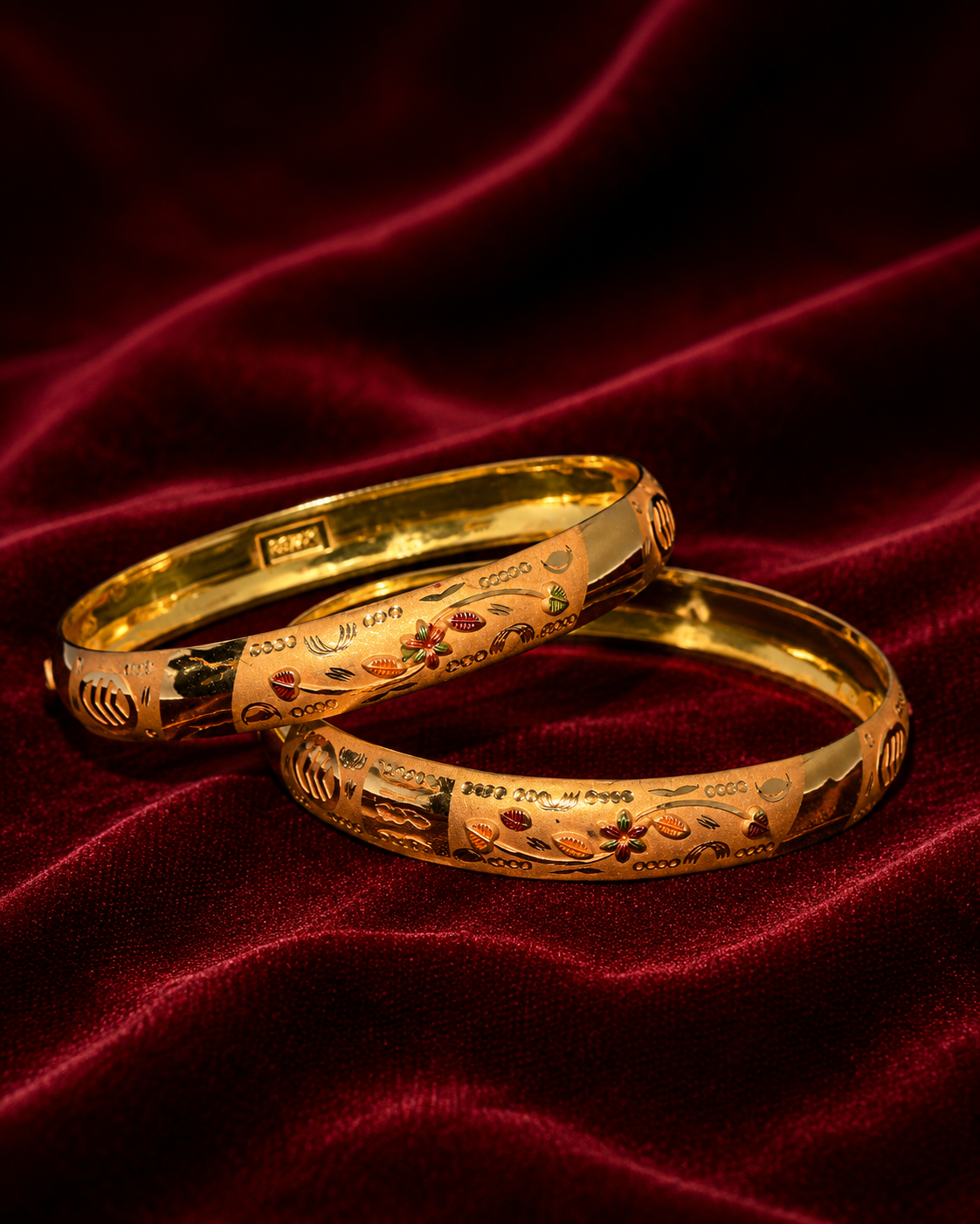 Gold bangles huid hallmark 