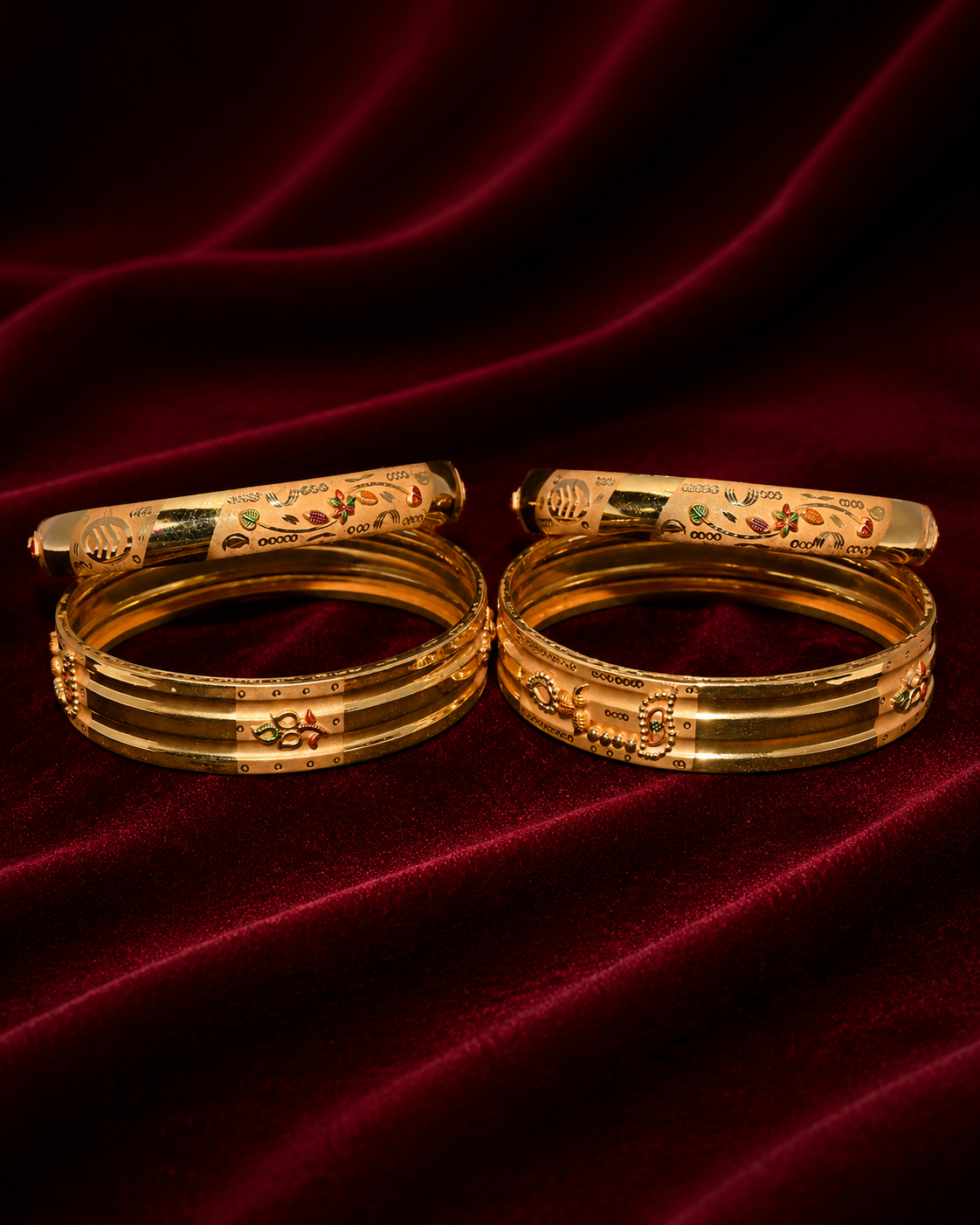 Gold bangles pair huid hallmark 