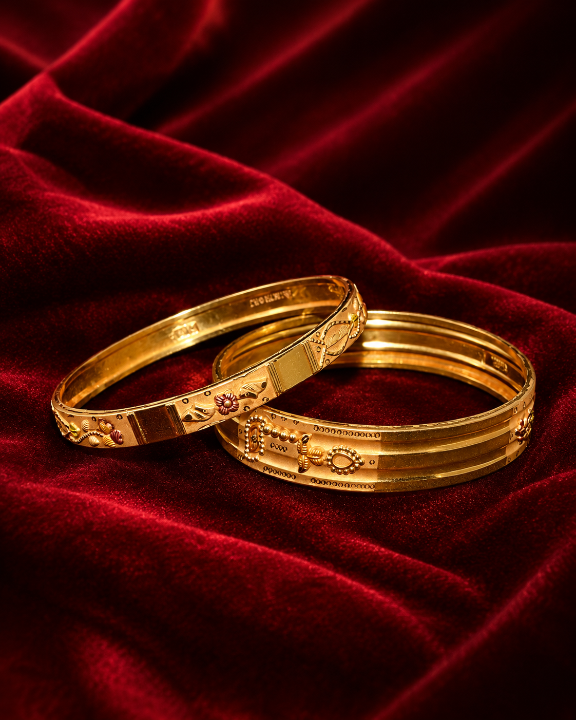 Gold bangles huid hallmark 